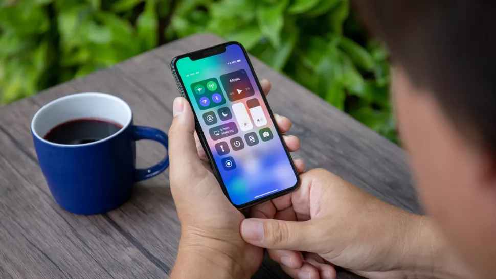 Cách hiển thị phần trăm pin iPhone nhanh nhất 2021