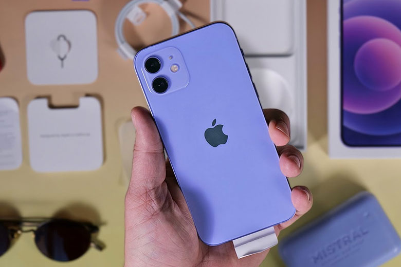 Camera hoàn hảo – iPhone 12 màu tím