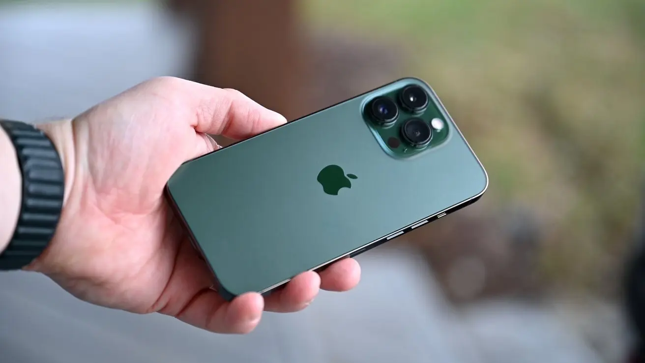 iPhone 13 Pro Max: "Nhà vô địch" về thời lượng pin