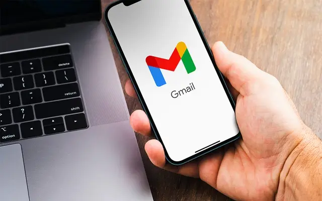 Cảnh báo khẩn cho người dùng Gmail và Outlook