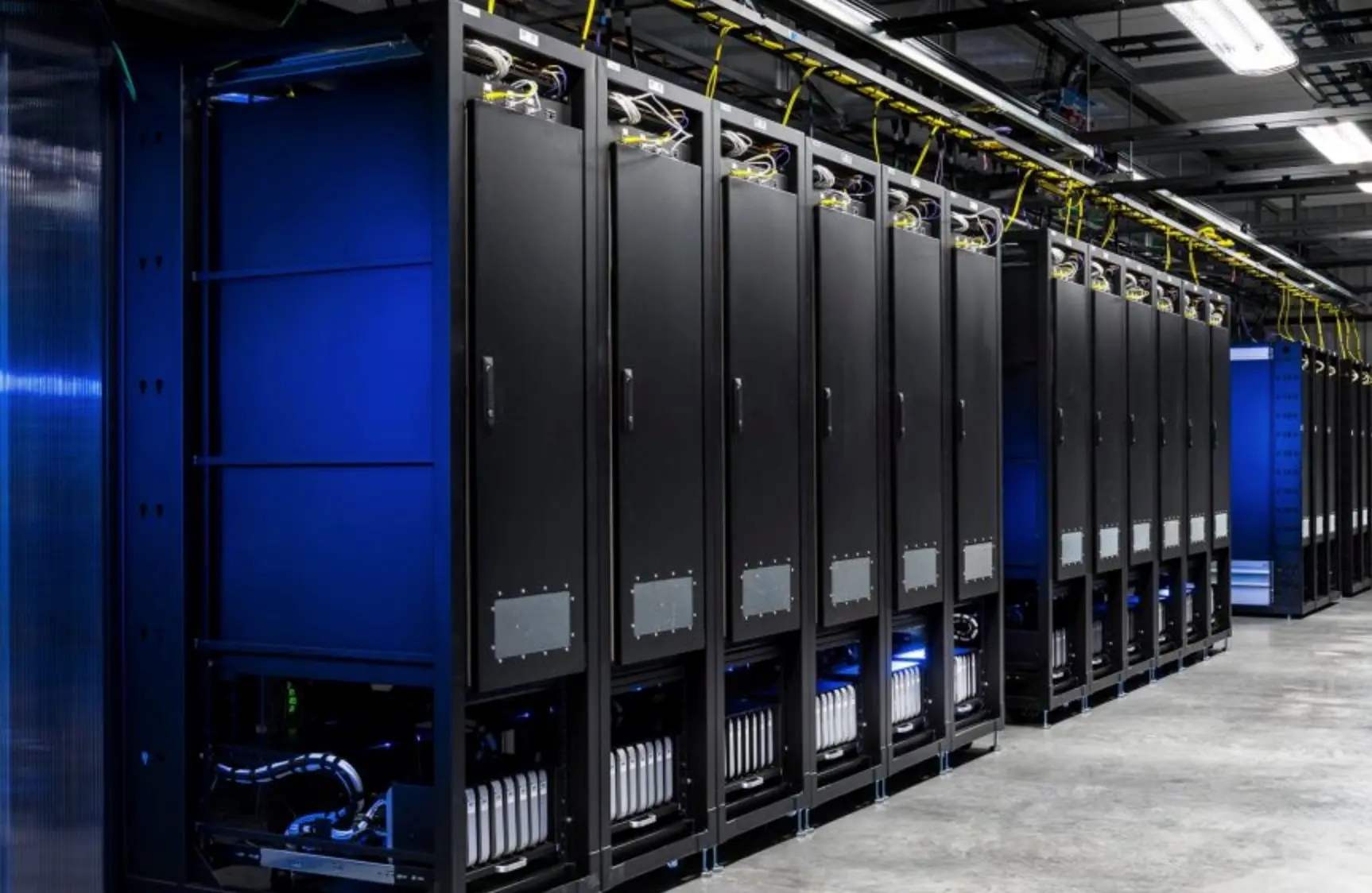 Quốc gia châu Á đón cơn sốt dữ liệu chưa từng có trong lịch sử: Google, OpenAI tranh nhau rót vốn, 5 năm tới sẽ đạt siêu quy mô